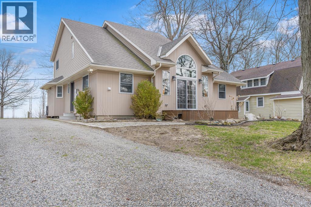 17938 Lakeshore ROAD, Rondeau Park, Ontario