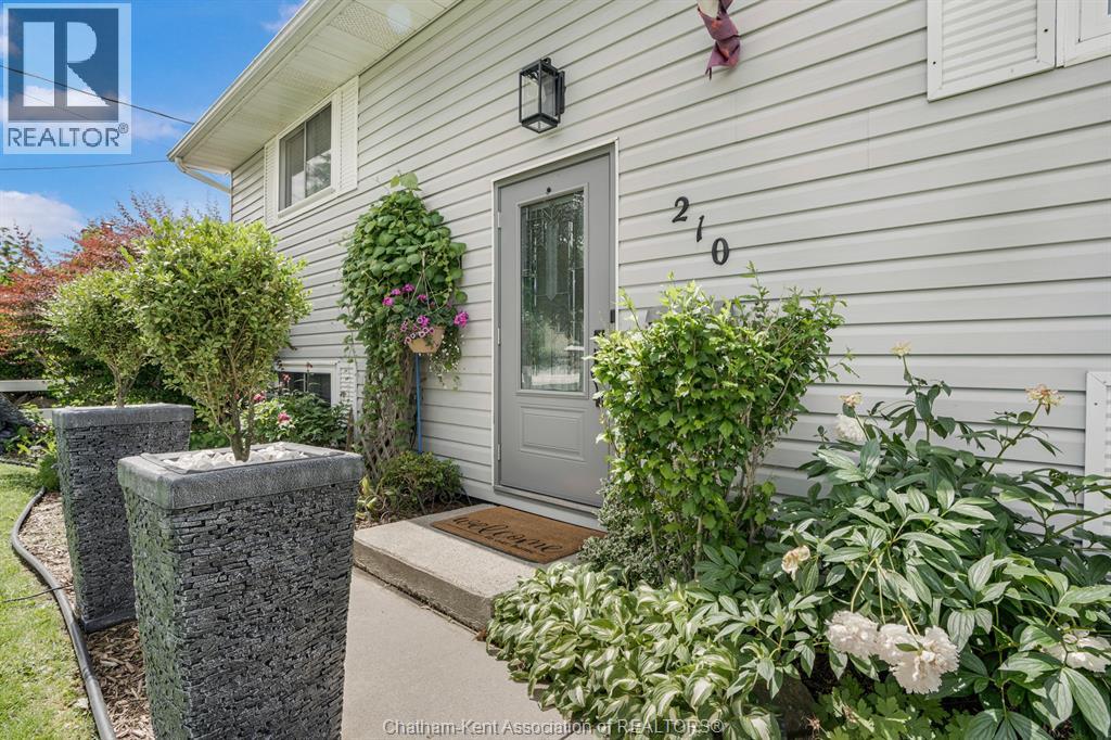 210 Chatham Street North, Blenheim, Ontario  N0P 1A0 - Photo 3 - 26014176