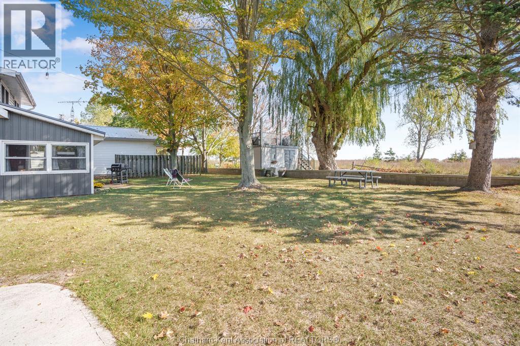 17178 Lakeshore Road, Rondeau Park, Ontario  N0P 1X0 - Photo 31 - 26016078