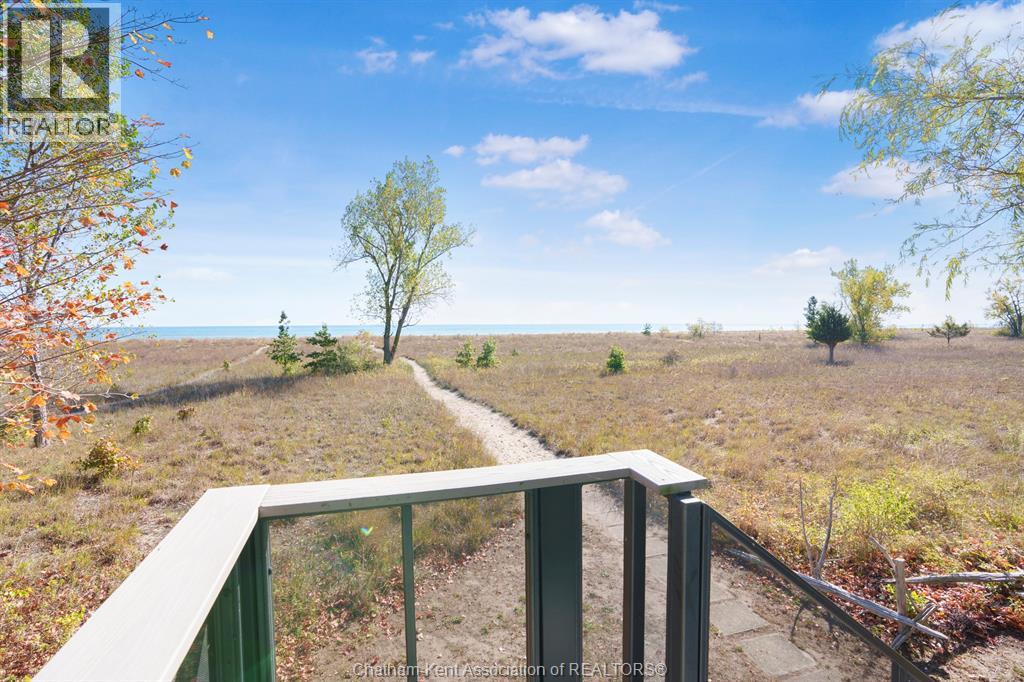 17178 Lakeshore Road, Rondeau Park, Ontario  N0P 1X0 - Photo 36 - 26016078
