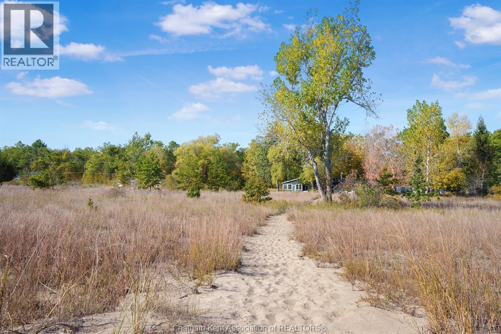 17178 Lakeshore Road, Rondeau Park, Ontario  N0P 1X0 - Photo 43 - 26016078