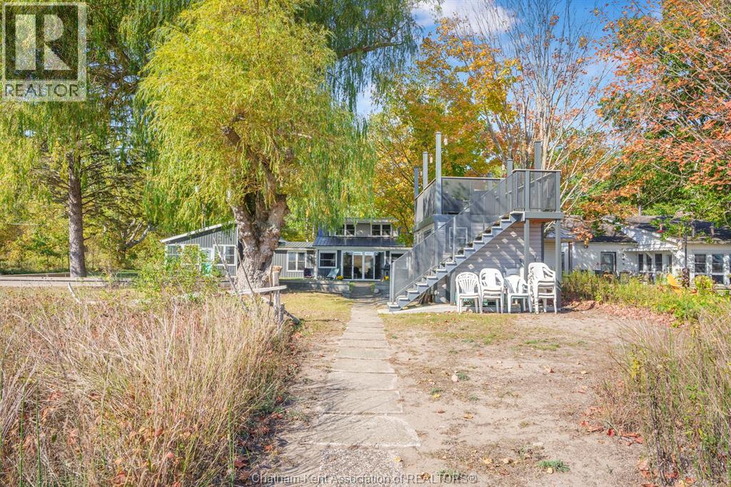 17178 Lakeshore Road, Rondeau Park, Ontario  N0P 1X0 - Photo 45 - 26016078