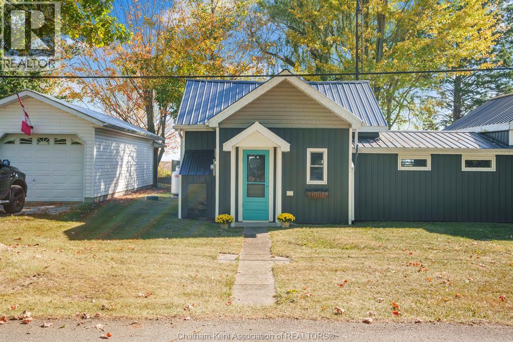 17178 Lakeshore Road, Rondeau Park, Ontario  N0P 1X0 - Photo 46 - 26016078
